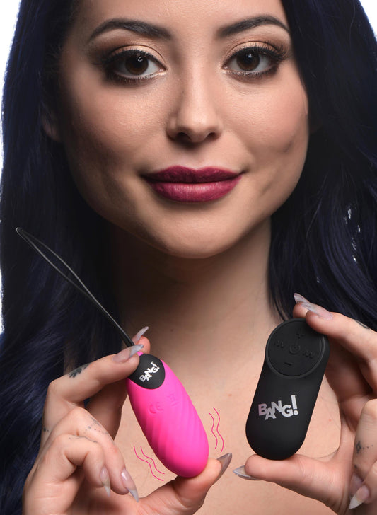 28X Swirl Silicone Vibrating Egg with Remote Control 28X Swirl Silicone Vibrating Egg with Remote Control - UABDSM