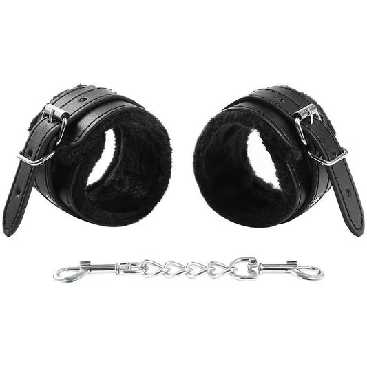 Ohmama Fetish Premium Fur Lined Wrist Restraints Ohmama Fetish Premium Fur Lined Wrist Restraints - UABDSM