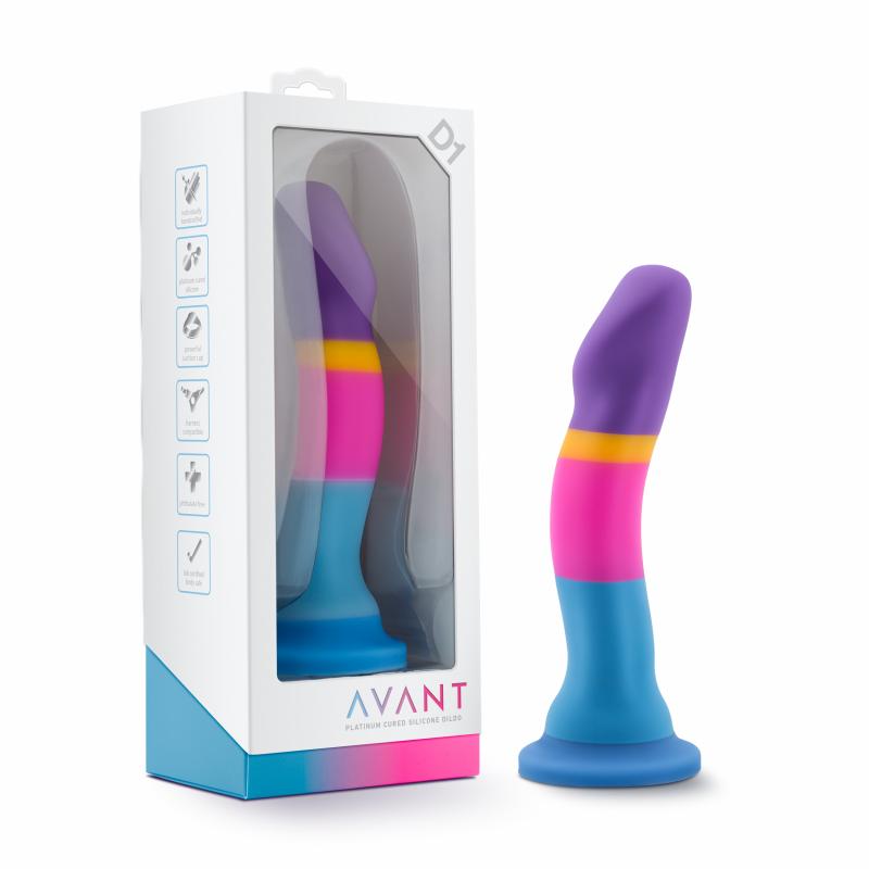 Avant - Silicone Dildo With Suction Cup - Hot N Cool - UABDSM