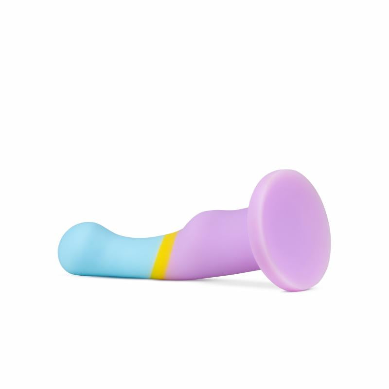 Avant - Silicone Dildo With Suction Cup - Heart Of Gold - UABDSM