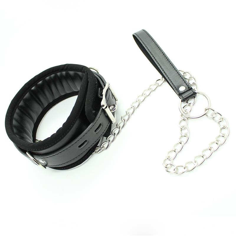 Collar with Metal Leash and Pedded Interior Black - UABDSM