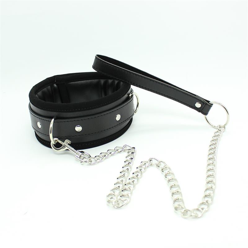 Collar with Metal Leash and Pedded Interior Black - UABDSM